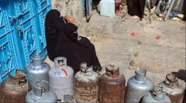 عدن تختنق بالغاز مع قرب العيد.. أزمة مفاجئة وسط اتهامات بالاحتكار والتلاعب