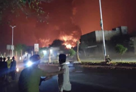 إسرائيل محذرة الحوثيين بعد غارات عنيفة على الحديدة: الرد سيكون مضاعفًا لكل من يهاجمنا