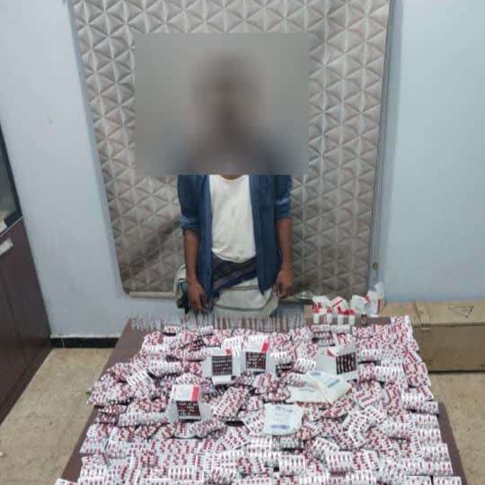 في ضربة أمنية موجعة... شرطة عدن تطيح بأكبر شبكة لترويج المخدرات
