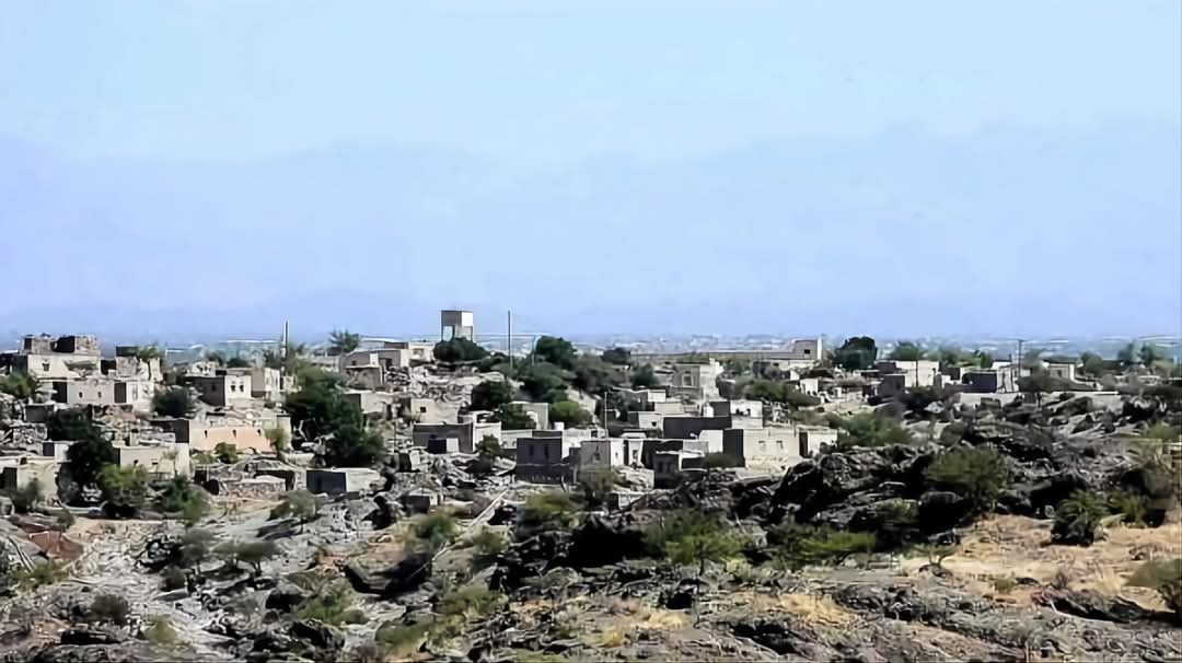 مسلحون يتبعون الانتقالي يمنعون فريق آثار من معاينة موقع يُعتقد أنه أثري في الضالع