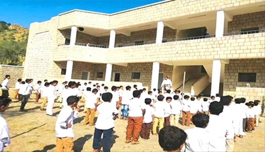 نقابة المعلمين في عدن ترفض التقويم الدراسي الجديد وتؤكد استمرار الإضراب