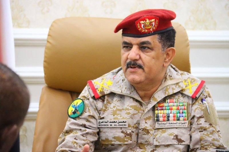 وزير الدفاع اليمني يبحث في عدن مع سفيري السودان واليابان التطورات الأمنية والتعاون المشترك