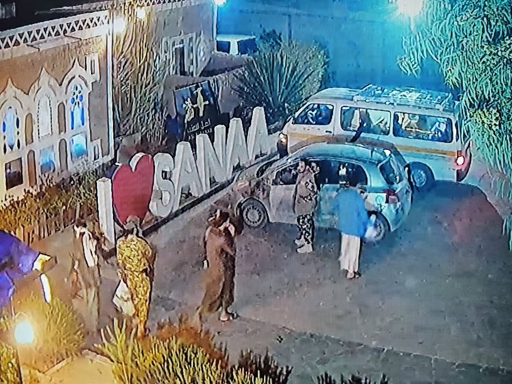 رجل أعمال يمني بعد اقتحام شركته: صنعاء تحت حكم الجباية والبطش.. والاستثمار فيها انتحار...وأنتظر الفرصة للهرب