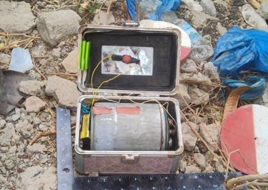 لغم حوثي داخل شنطة مجوهرات نسائية: هل بدأوا يبيعون الألغام كإكسسوارات فاخرة؟! - [صور]
