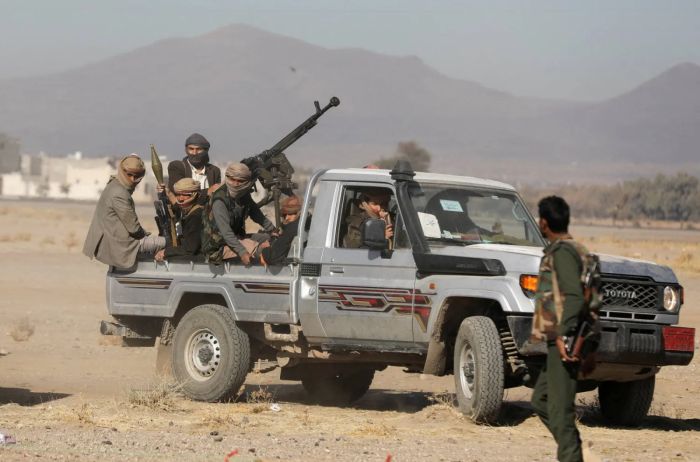 تصاعد خطير في جرائم مليشيا الحوثي ضد المدنيين في 11 محافظة يمنية خلال مايو 2025