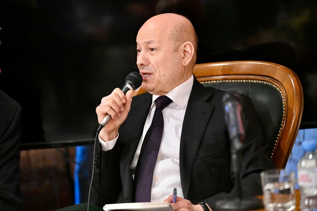 العليمي من موسكو: الحوثيون مشروع طائفي وتحالفهم مع القاعدة وداعش يعيد تشكيل الإرهاب العابر للحدود