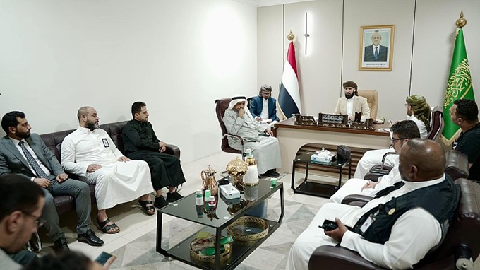 مناقشة ترتيبات تصعيد الحجاج اليمنيين إلى منى والنقل بين المشاعر لموسم حج 1446هـ