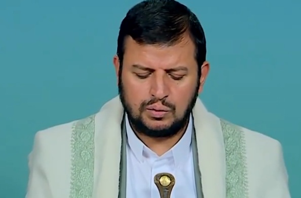 عبدالملك الحوثي يتوعّد بتصعيد "أكثر فاعلية" دعماً لغزة ويرد مجددا على قصف مطار صنعاء