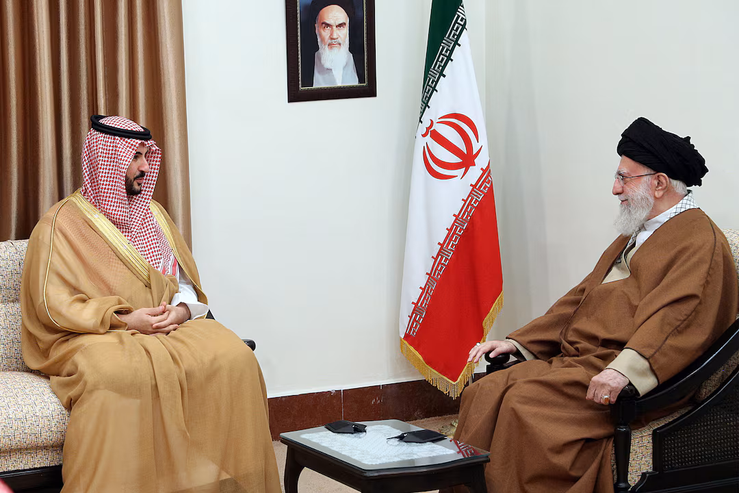 رويترز: السعودية وجهت تحذيرا شديدا الى إيران من تجاهل عرض ترامب النووي: «اتفاق أو مواجهة مع إسرائيل»